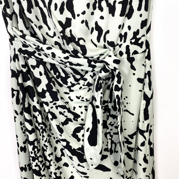 Diane von Furstenberg Dress Size 8 Sleeveless Animal Print Faux Wrap Front - Picture 2 of 6